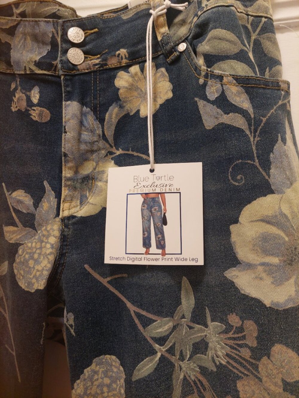 Blue Turtle size 20 Floral Stretch Denim Wide Legs Ankle Jeans - Blue Multi NWT - Picture 2 of 7